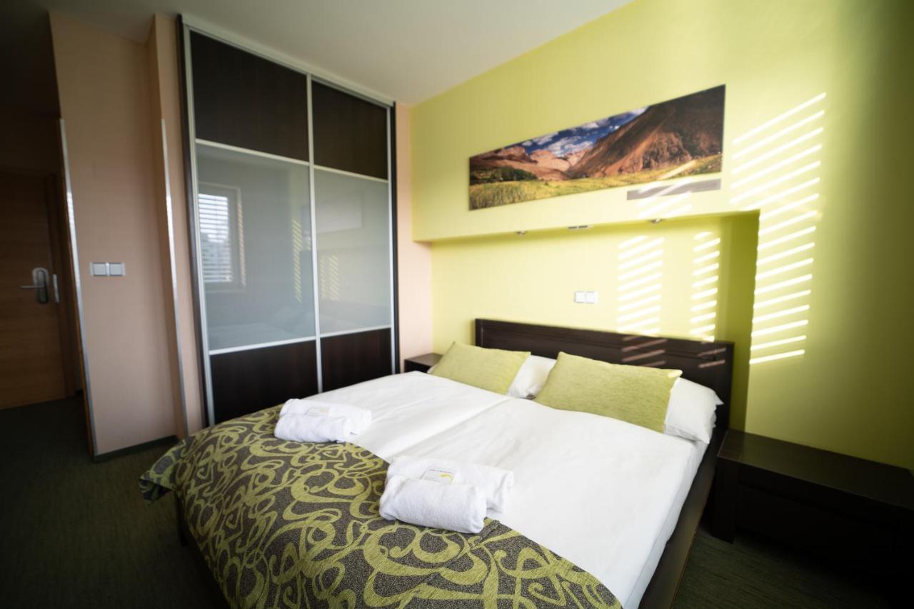 Garni Hotel สวิตาวี ภายนอก รูปภาพ